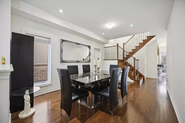 Whitby, ON L1R 0J8,31 Rushlands CRES