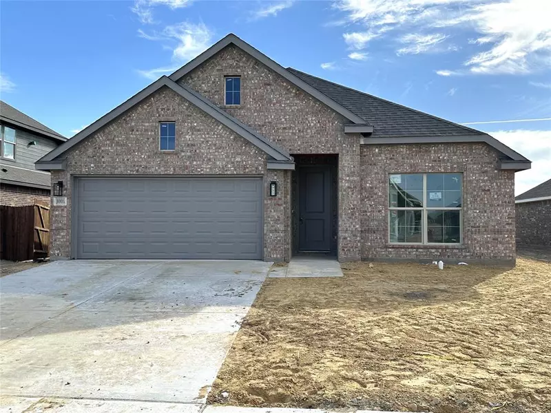 1008 Pineview, Crowley, TX 76036