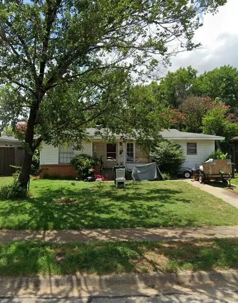 722 Drummond Drive, Arlington, TX 76012