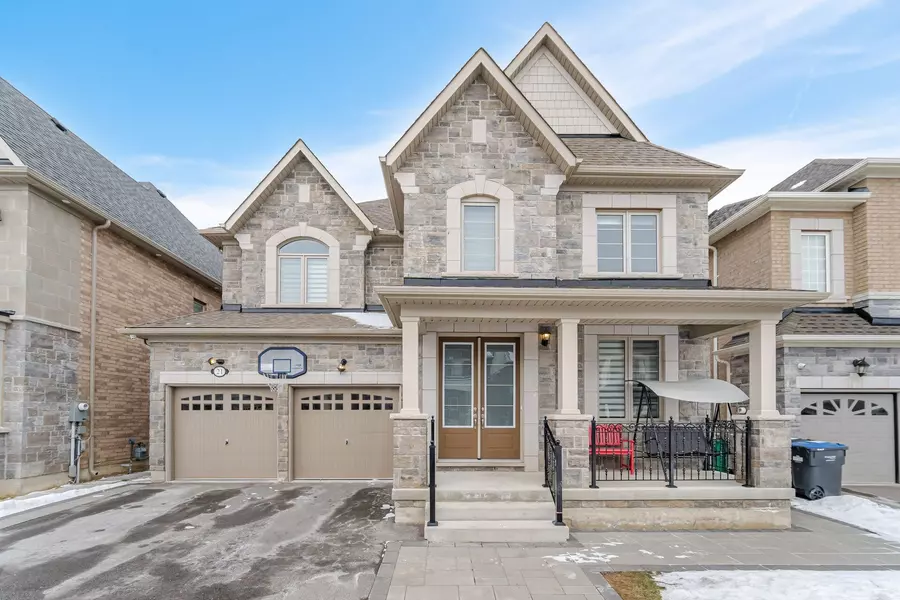 21 Smallwood RD, Peel, ON L7A 4Y7