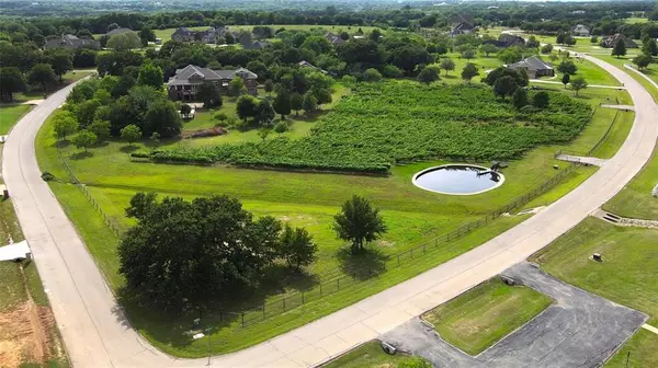 Burleson, TX 76028,8113 Plum Creek Trail