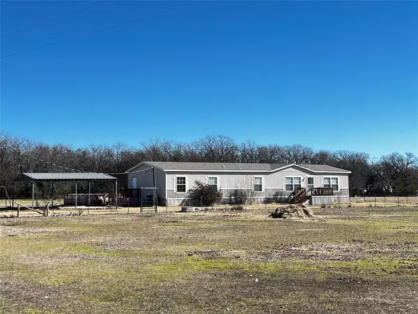 2744 NW CR 4190, Frost, TX 76641