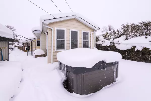 Owen Sound, ON N4K 1Y2,973 15th St A N/A E