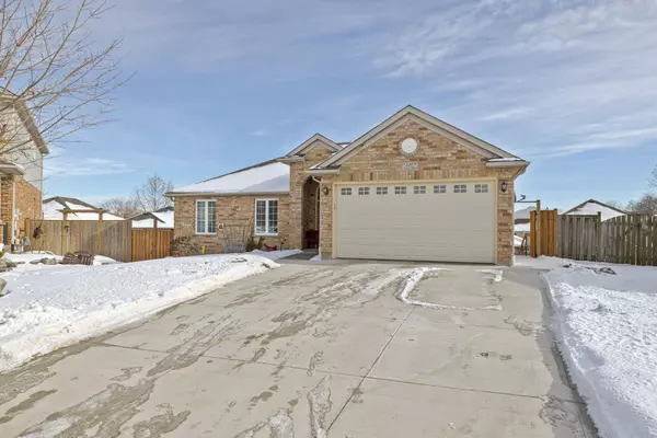 London, ON N6K 4W1,820 Crestly PL