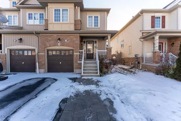 11 Gallimere CT, Whitby, ON L1N 0J5