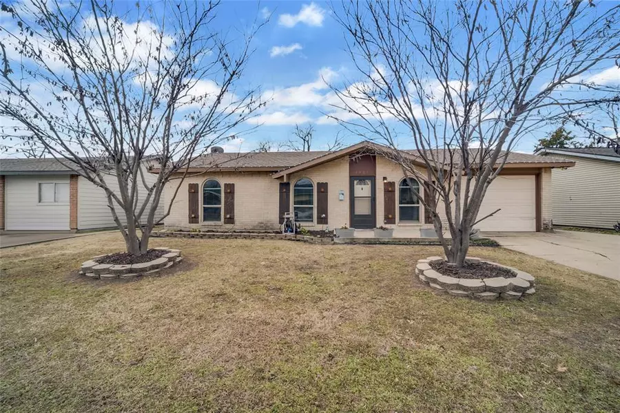 4001 Providence Drive, Garland, TX 75043