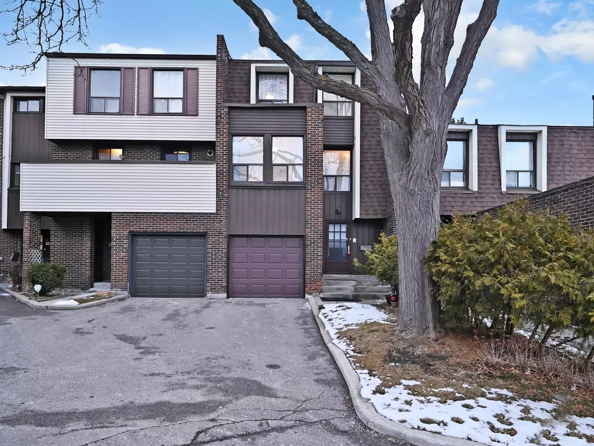 Toronto C15, ON M2H 2Z8,6 Lofty Hill WAY #68