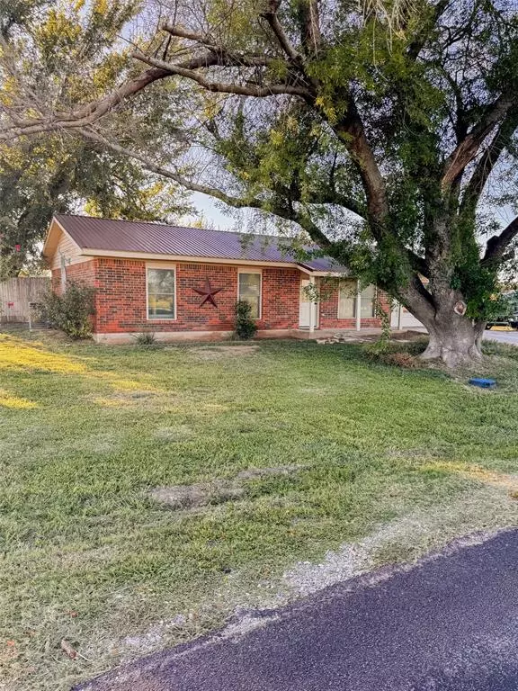 1417 COTTONDALE Road, Springtown, TX 76082