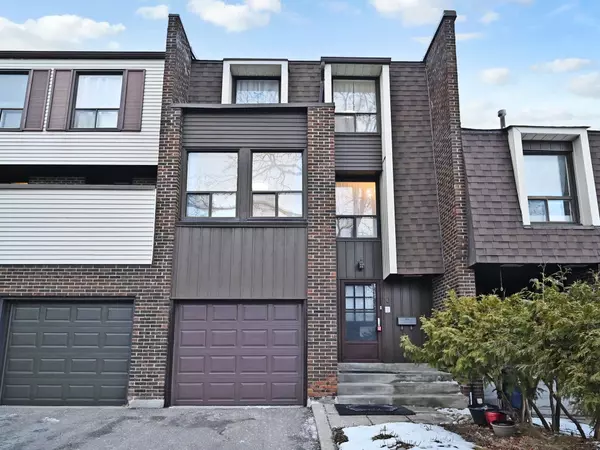 Toronto C15, ON M2H 2Z8,6 Lofty Hill WAY #68