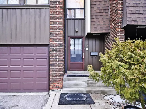 Toronto C15, ON M2H 2Z8,6 Lofty Hill WAY #68