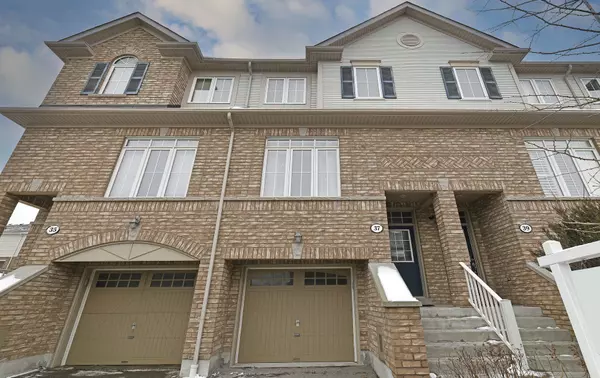 37 Martinworth LN, Ajax, ON L1Z 0L1