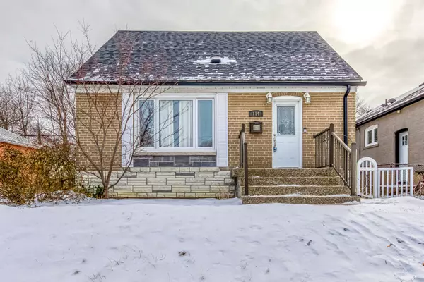 114 Clearbrooke CIR, Toronto W10, ON M9W 2E8