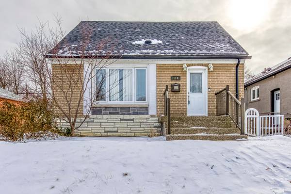 114 Clearbrooke CIR,  Toronto W10,  ON M9W 2E8