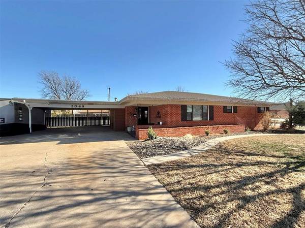 2049 Willard Drive, Altus, OK 73521