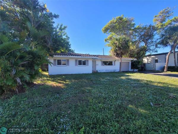 2230 NE 38th St,  Lighthouse Point,  FL 33064