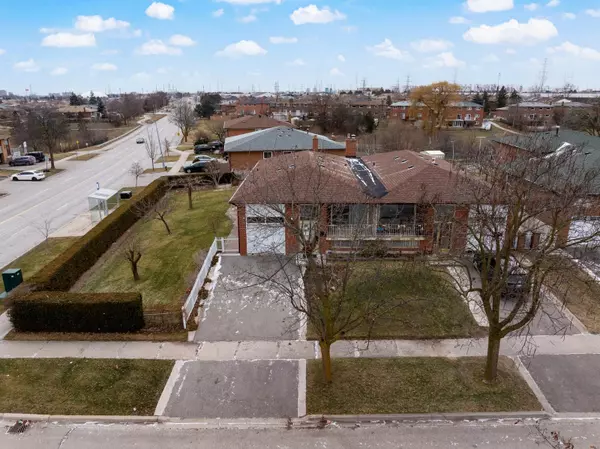 Vaughan, ON L4L 1R7,7 Harris CRES