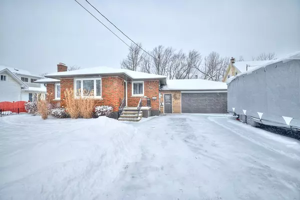 Fort Erie, ON L2A 2B7,203 Murray ST