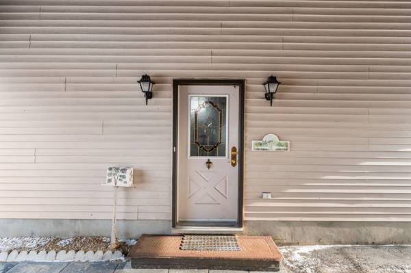 Renfrew, ON K7S 3S5,87 Seventh AVE