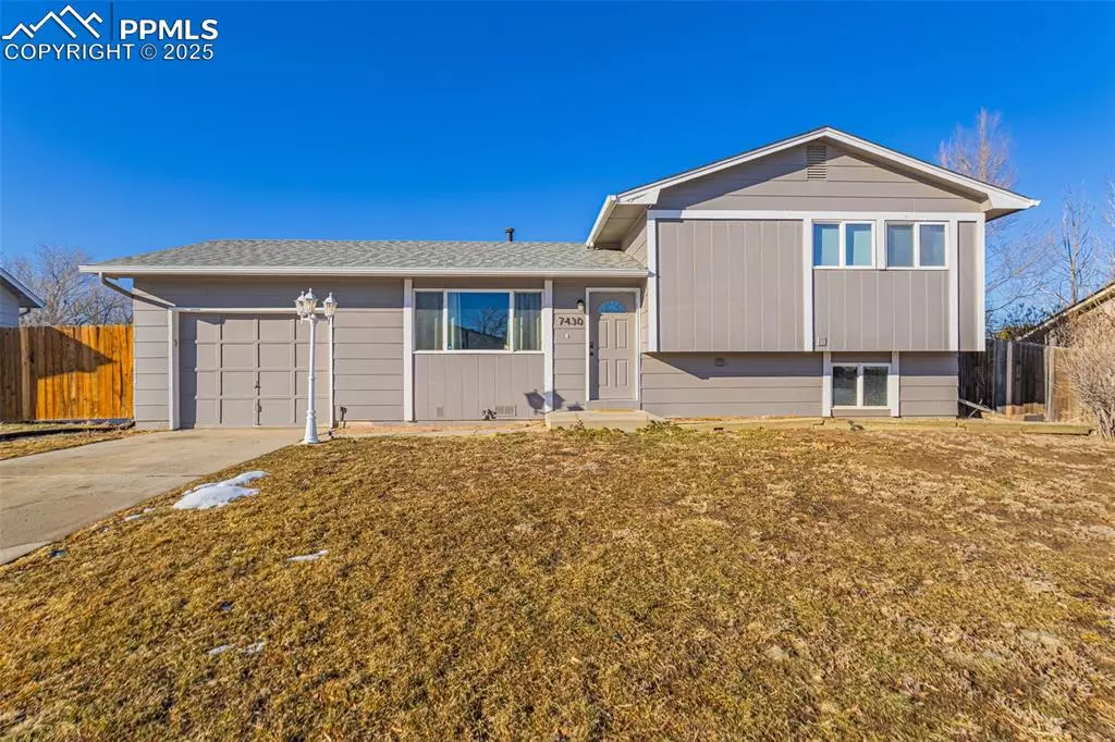 Colorado Springs, CO 80911,7430 Vineland TRL