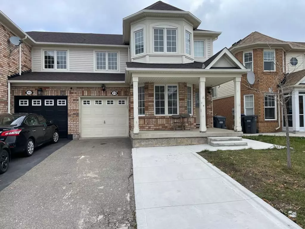 Brampton, ON L7A 3M7,13 Frontenac CRES