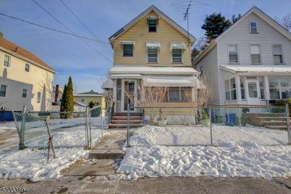 425 Howe Ave, Passaic City, NJ 07055