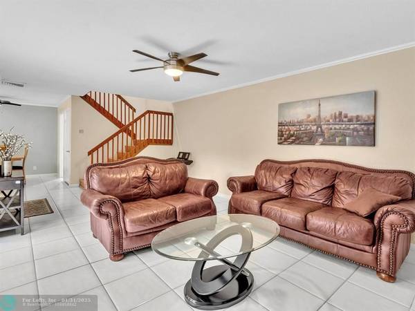 Plantation, FL 33324,708 NW 99 Circle  #708