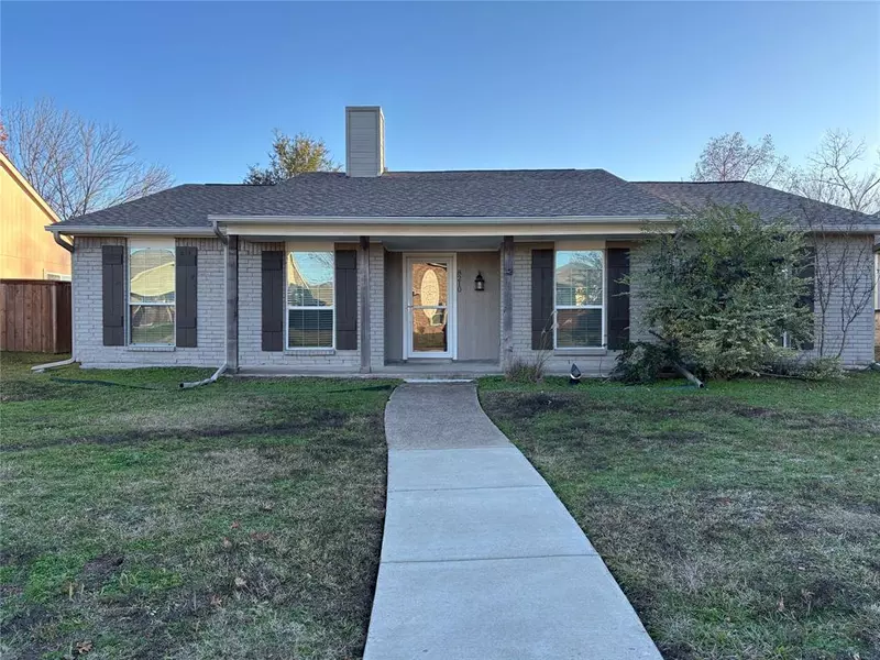 8210 Chesham Drive, Rowlett, TX 75088