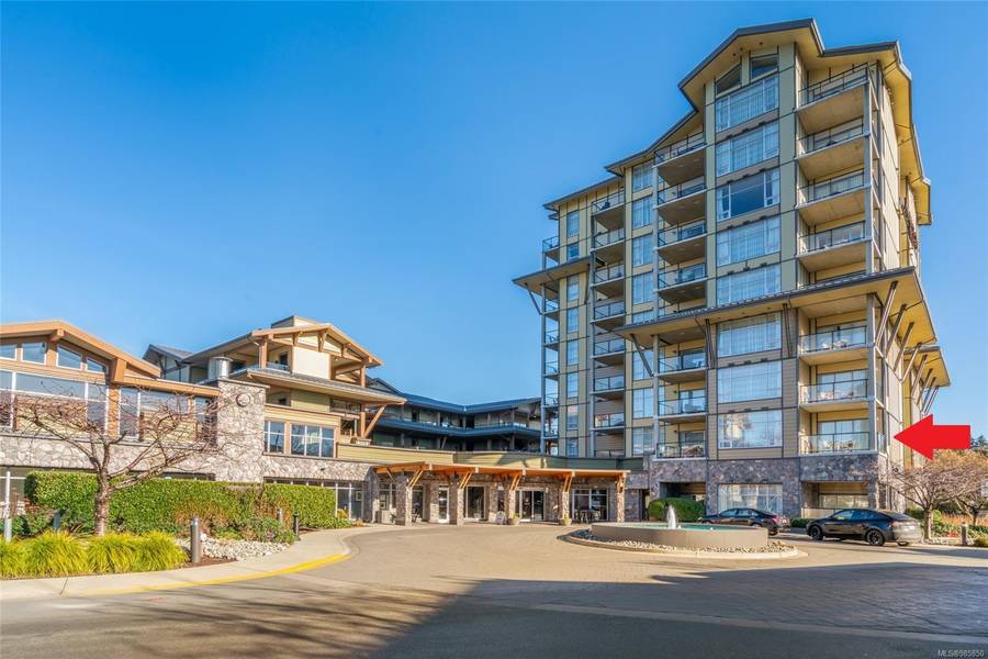 181 Beachside Dr #204D, Parksville, BC V9P 2H5