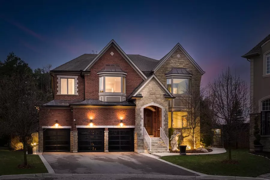 28 Sweet Valerie CT, Vaughan, ON L6A 0C6