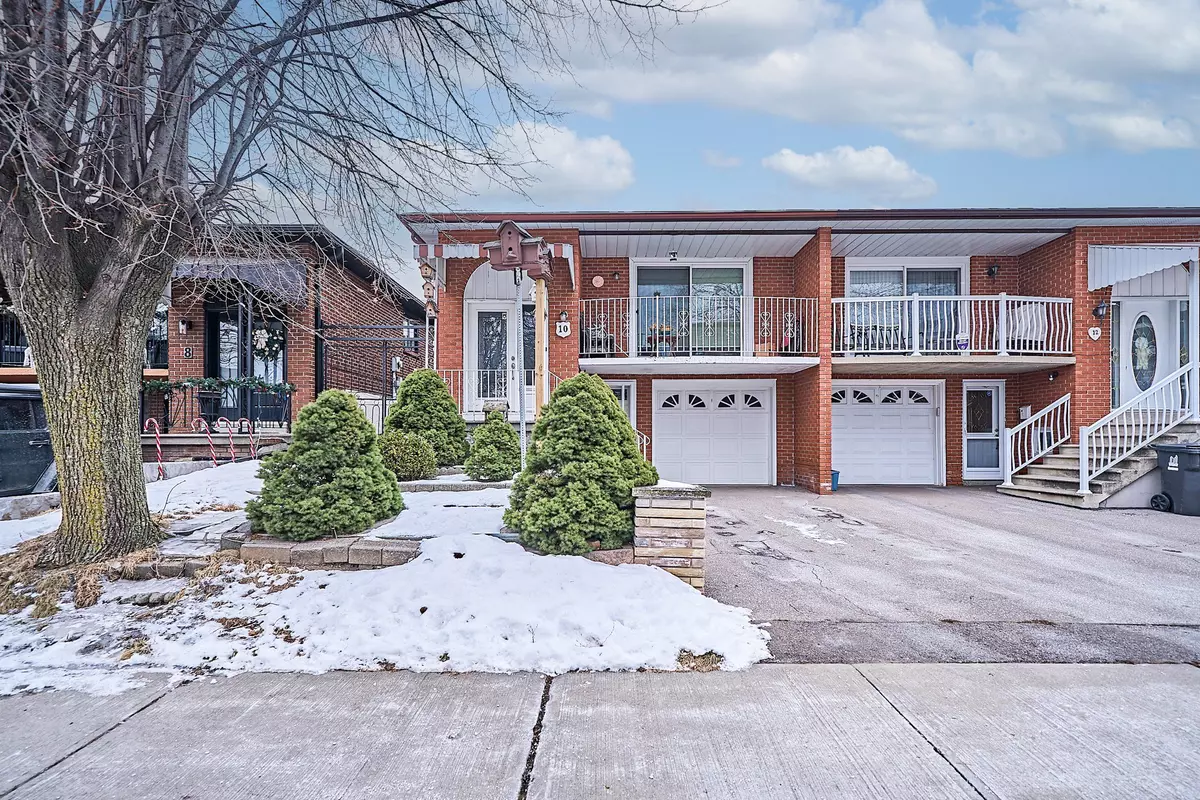 Toronto W04, ON M9N 3S3,10 Romanway CRES