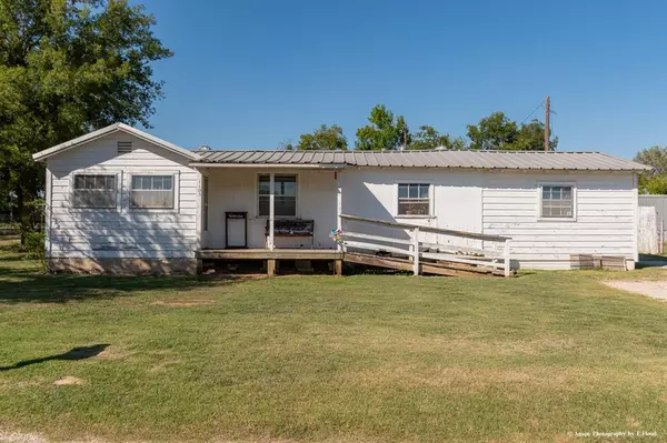 1105 Brush Street, Bridgeport, TX 76426