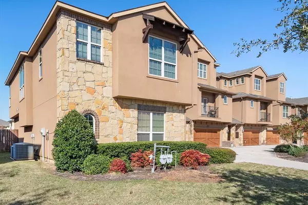 Grand Prairie, TX 75054,2630 Villa Di Lago #6