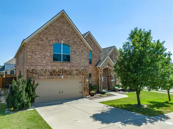 9812 Crawford Farms Drive, Fort Worth, TX 76244