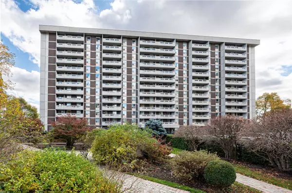 60 Inverlochy BLVD #403, York, ON L3T 4T7