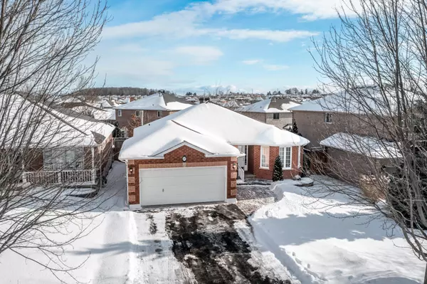 17 Honey CRES, Barrie, ON L4N 0V3