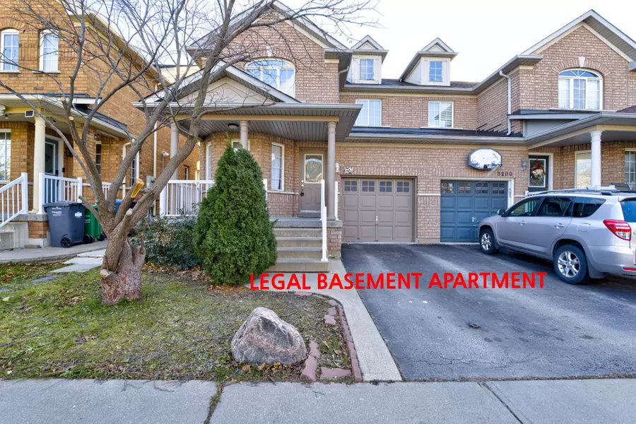 3278 Springrun WAY, Mississauga, ON L5M 6T2