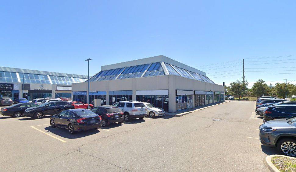 Vaughan, ON L4L 8E3,27 Roytec RD #S. 8&9