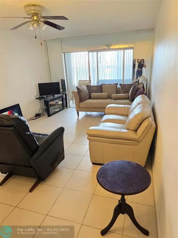 Fort Lauderdale, FL 33322,8060 N Sunrise Lakes Dr  #305