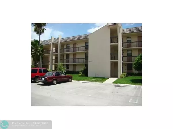 Coral Springs, FL 33065,8433 FOREST HILLS DR  #107