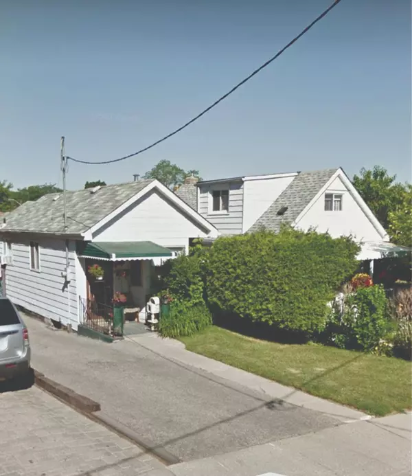 46 Ennerdale RD, Toronto W03, ON M6E 4C3