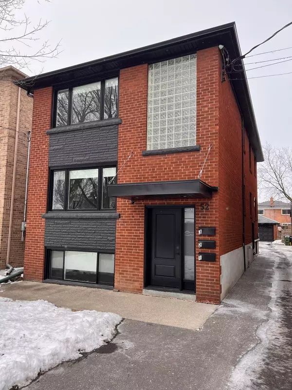 52 Hay AVE #3, Toronto W06, ON M8Z 1G1