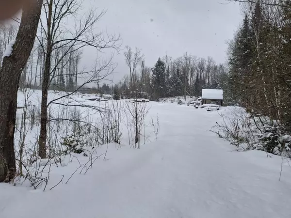 2018 Fortesque Lake RD, Highlands East, ON K0M 1R0