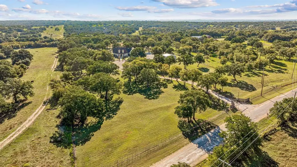 2225 Live Oak Road, Santo, TX 76472