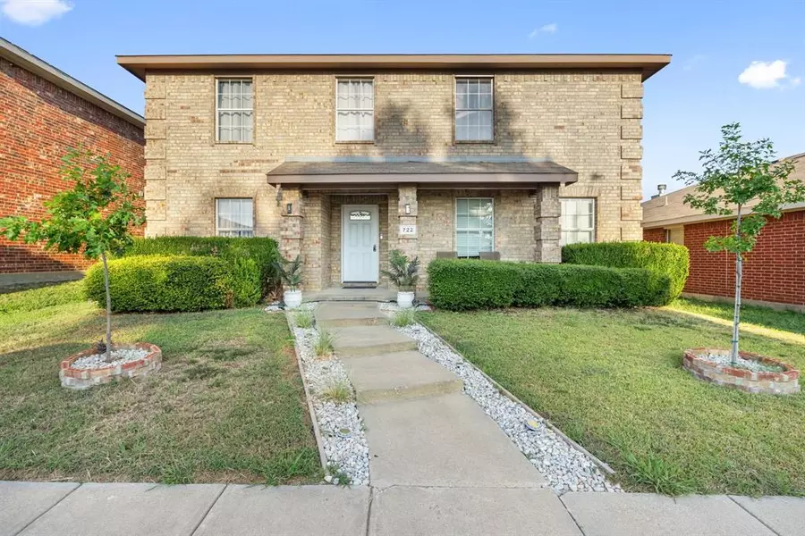 722 Mission Lane, Lancaster, TX 75146