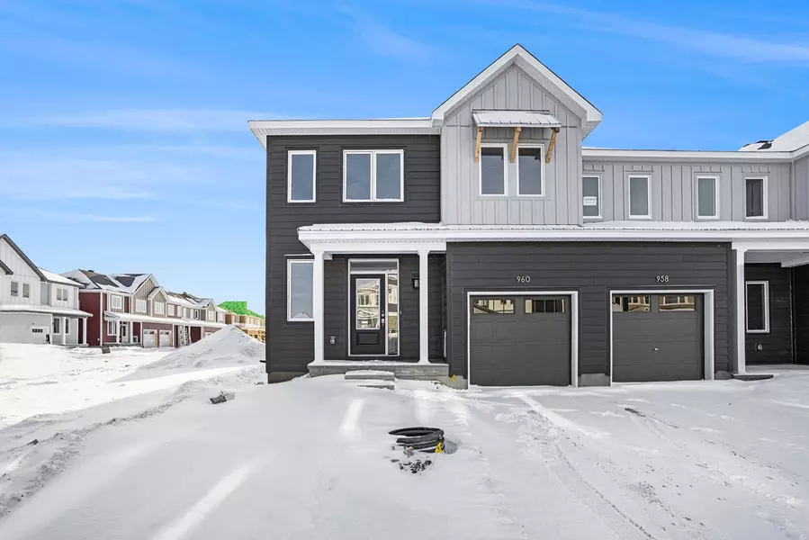 960 Seagrave LN, Stittsville - Munster - Richmond, ON K0A 2Z0