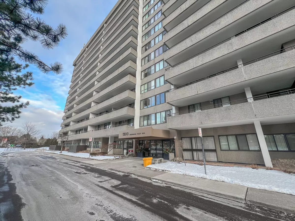 Mississauga, ON L5A 3S9,1300 Mississauga Valley BLVD #303