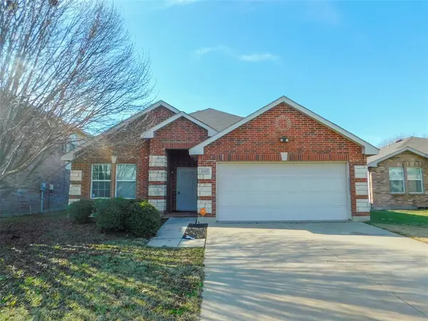 16657 Woodside Drive, Fort Worth, TX 76247