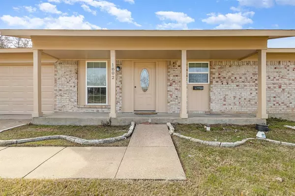 Carrollton, TX 75006,1802 Westwood Circle