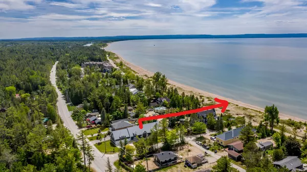 Wasaga Beach, ON L9Z 2P4,395 Eastdale DR