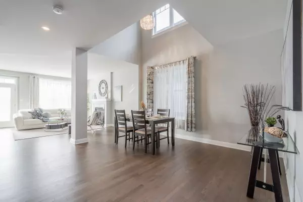 Barrhaven, ON K2J 5M8,262 Kilspindie RDG